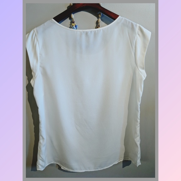 The Limited Top (white top only) - Picture 4 of 6